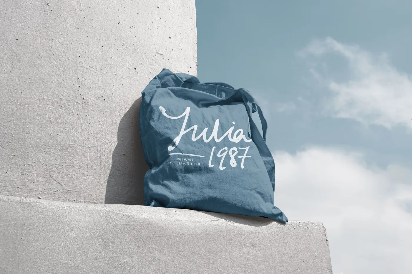 H3 mockup: Chambray tote, whitewashed wall